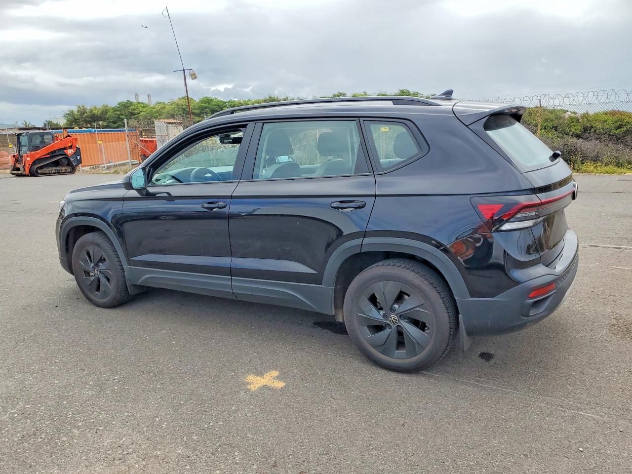 2025 VOLKSWAGEN TAOS S — снимка 2