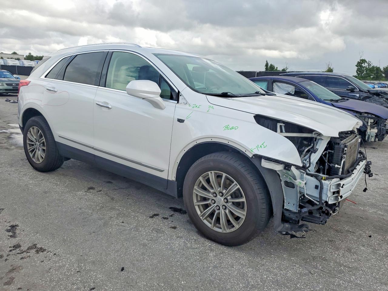 2017 CADILLAC XT5 LUXURY — снимка 4