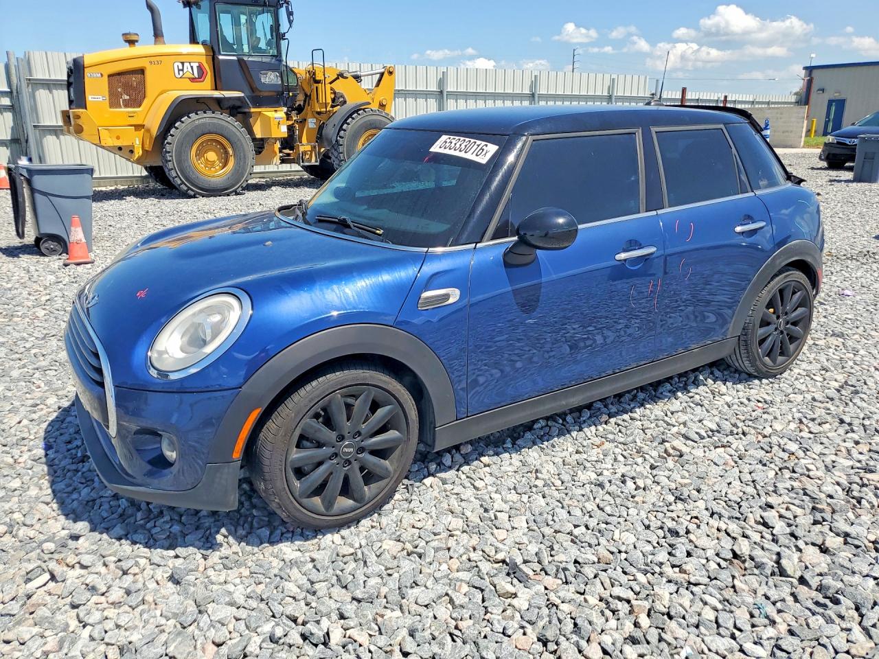 2017 MINI COOPER