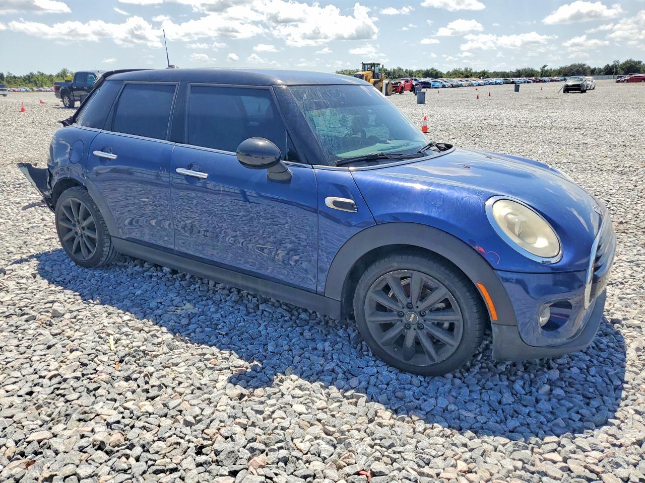 2017 MINI COOPER — снимка 4