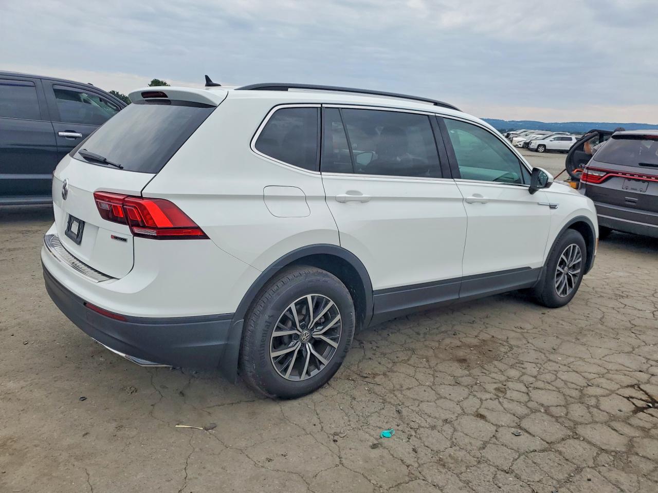2019 VOLKSWAGEN TIGUAN SE — снимка 3
