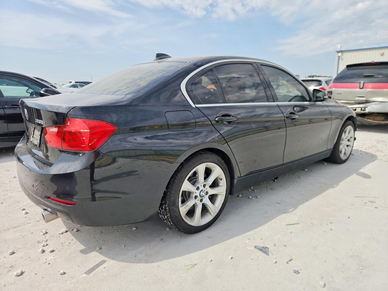 2015 BMW 335 I — снимка 3