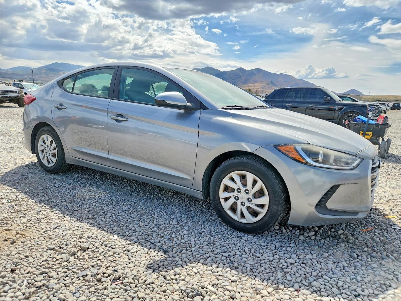 2017 HYUNDAI ELANTRA SE — снимка 4