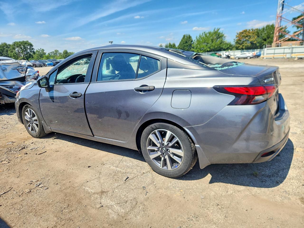 2024 NISSAN VERSA S — снимка 2