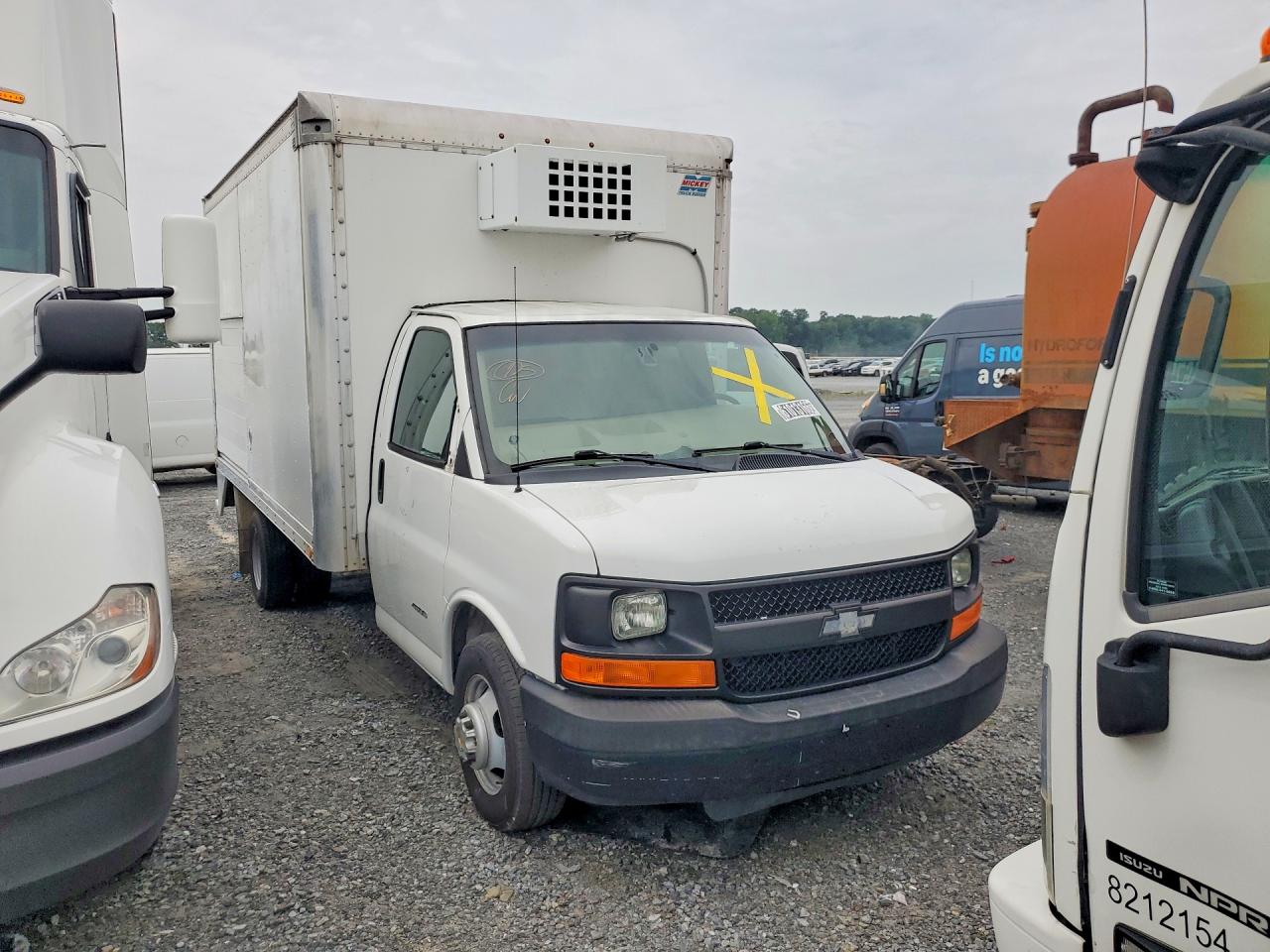 2016 CHEVROLET EXPRESS G4500 — снимка 4