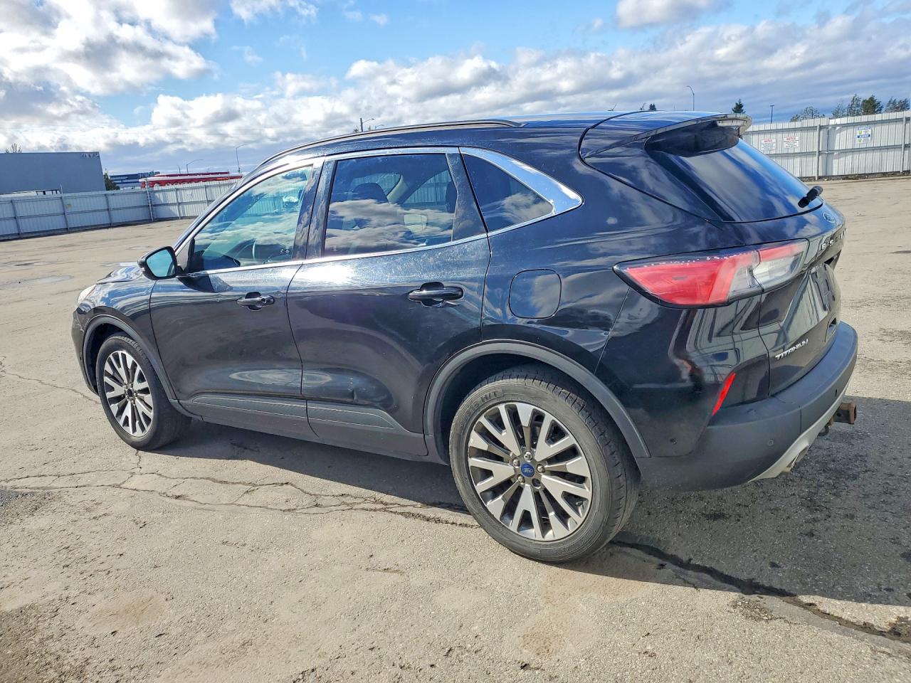2020 FORD ESCAPE TITANIUM — снимка 2