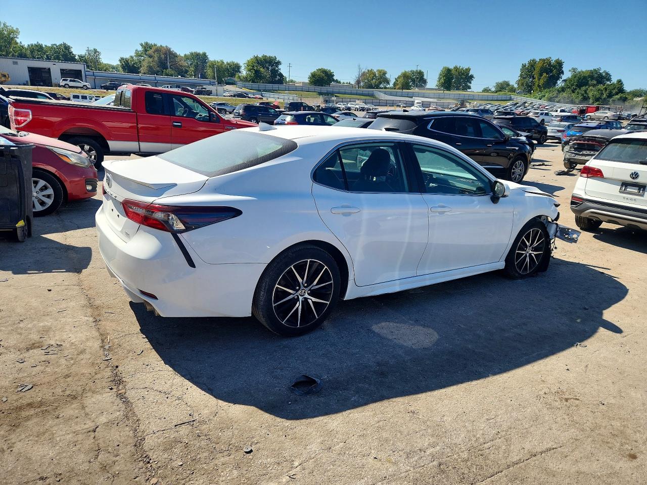 2022 TOYOTA CAMRY SE — снимка 3