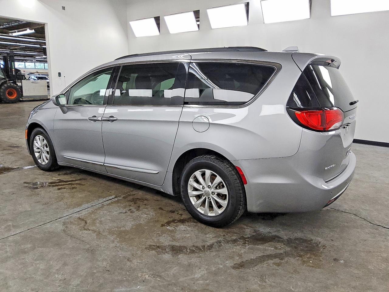 2017 CHRYSLER PACIFICA TOURING L — снимка 2