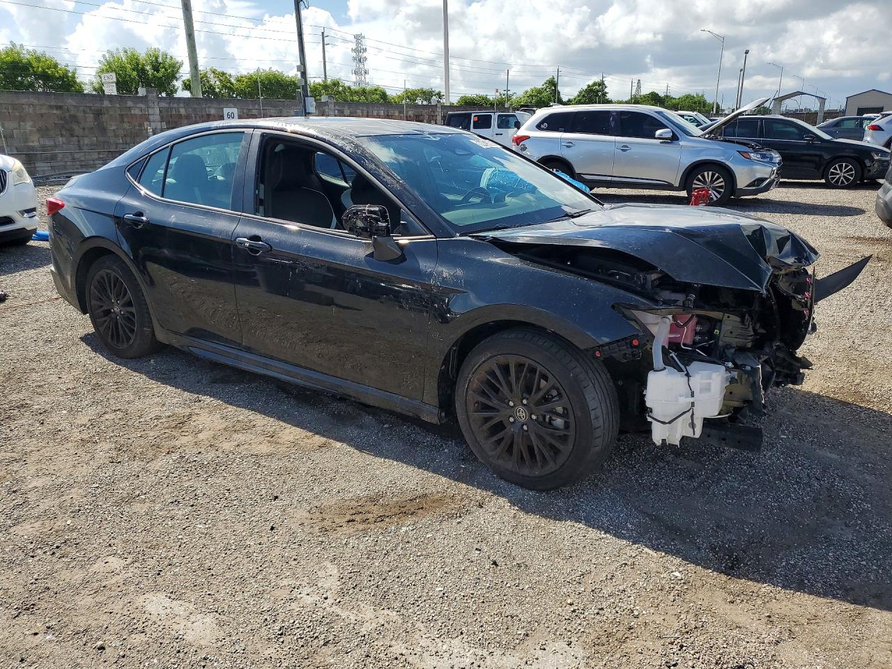2026 TOYOTA CAMRY SE — снимка 4