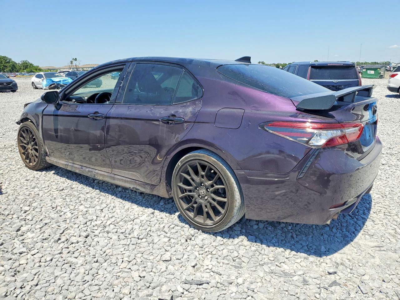 2022 TOYOTA CAMRY XSE V6 — снимка 2