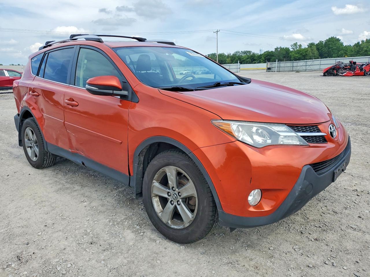 2015 TOYOTA RAV4 XLE — снимка 4