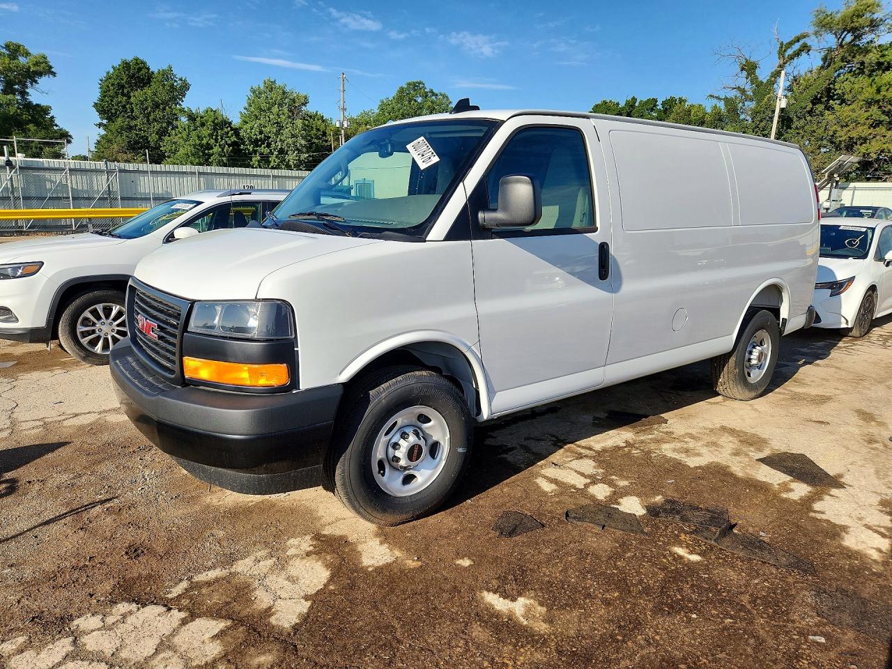 2025 GMC SAVANA G2500