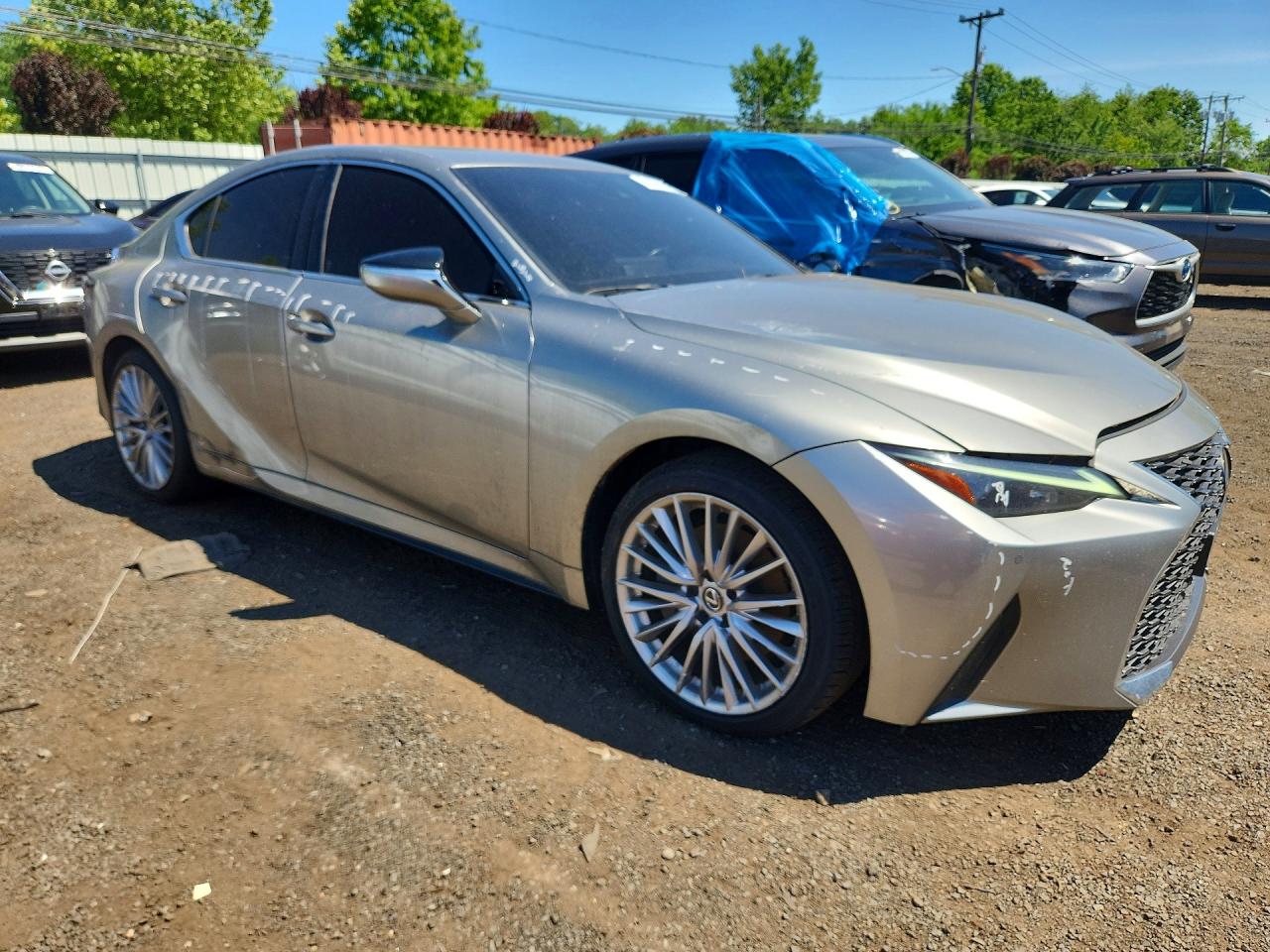 2023 LEXUS IS 300 — снимка 4