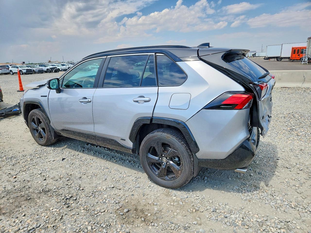 2021 TOYOTA RAV4 XSE — снимка 2