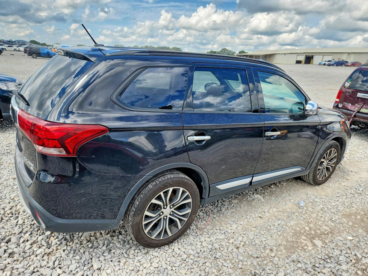 2016 MITSUBISHI OUTLANDER SE — снимка 3
