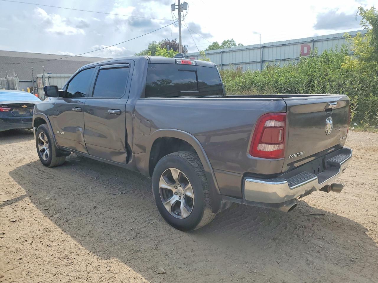 2019 RAM 1500 LARAMIE — снимка 2