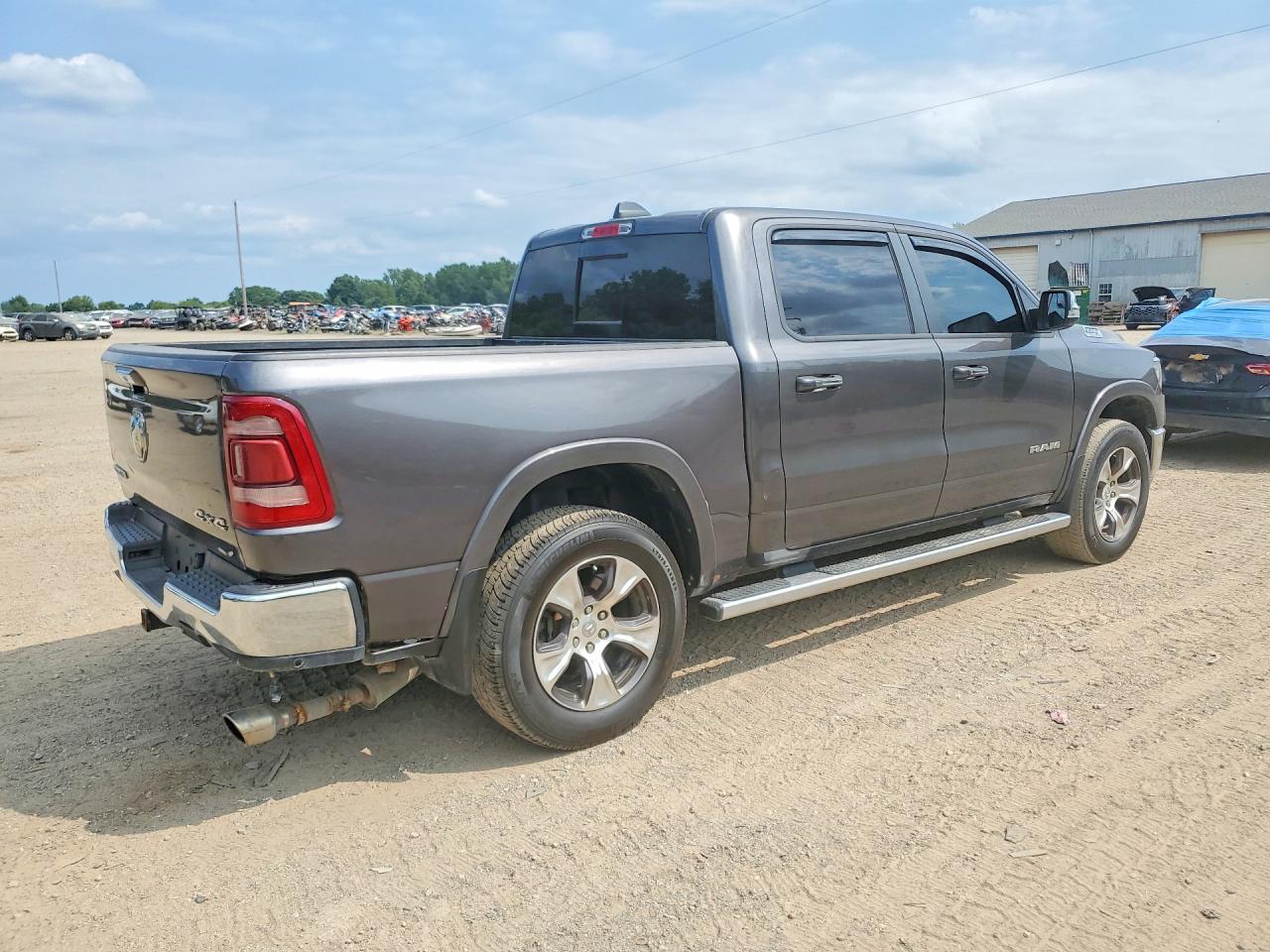 2019 RAM 1500 LARAMIE — снимка 3