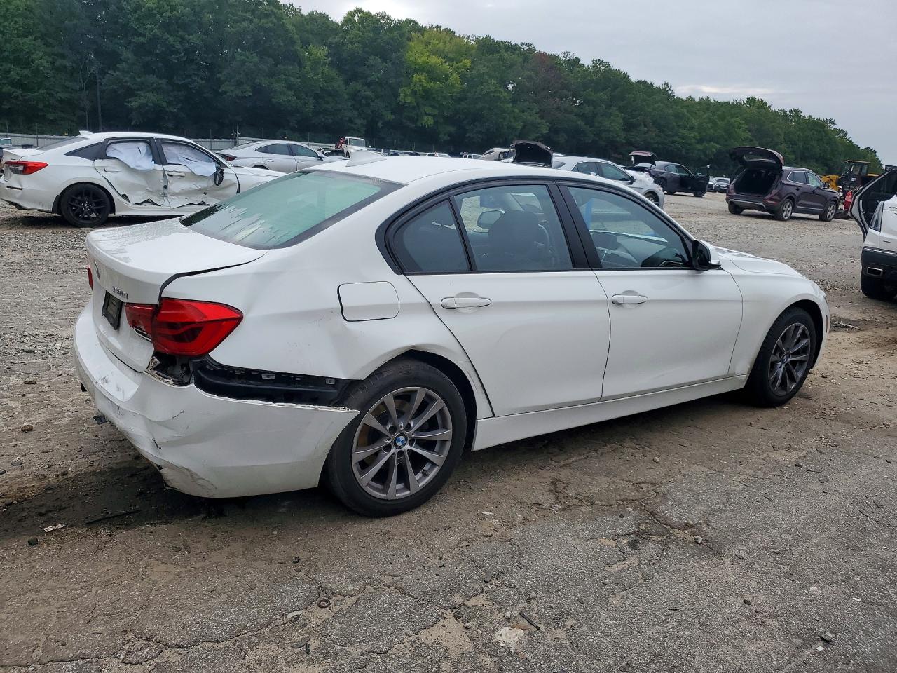 2018 BMW 320 I — снимка 3