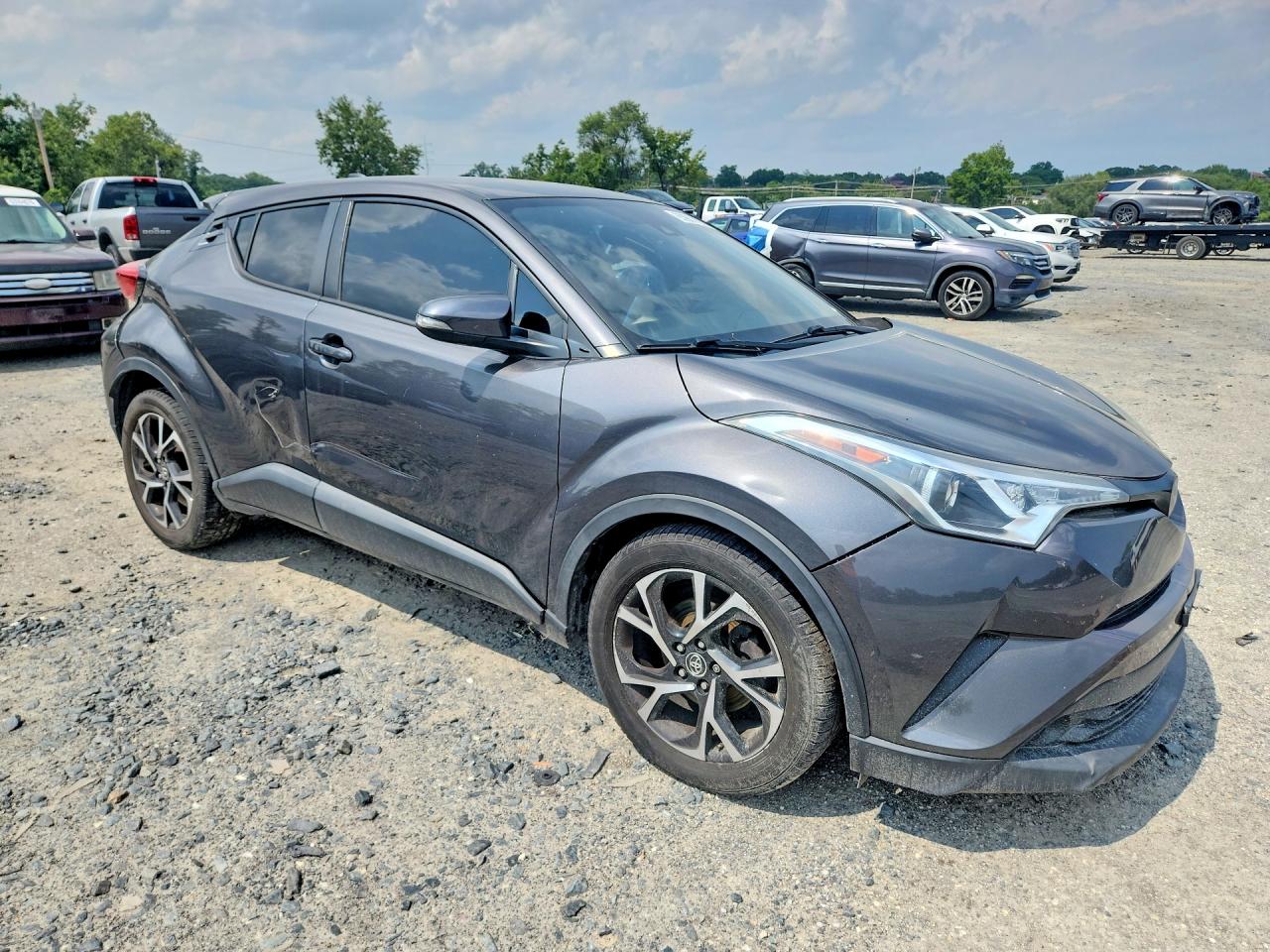 2019 TOYOTA C-HR XLE — снимка 4