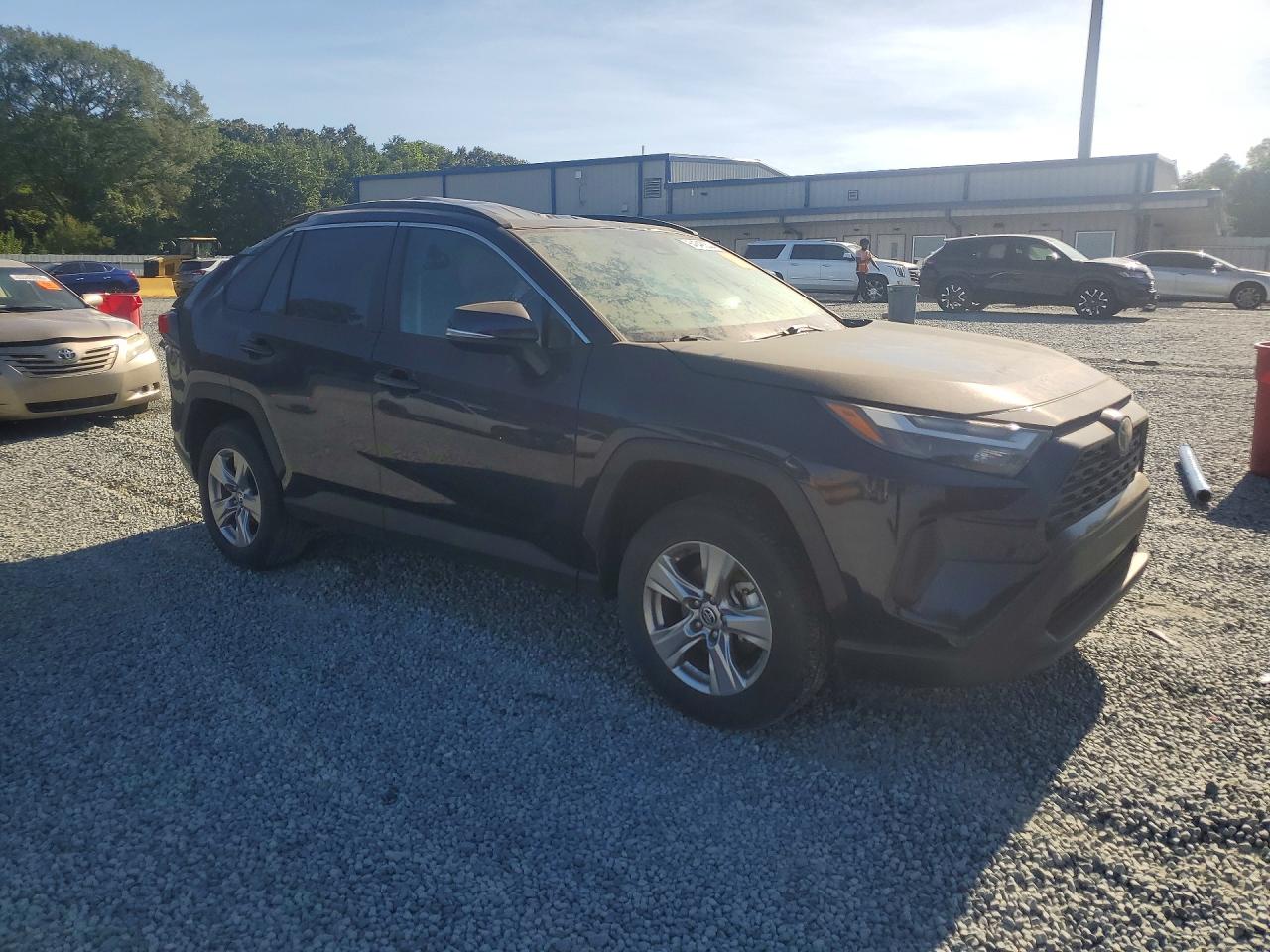 2022 TOYOTA RAV4 XLE — снимка 4