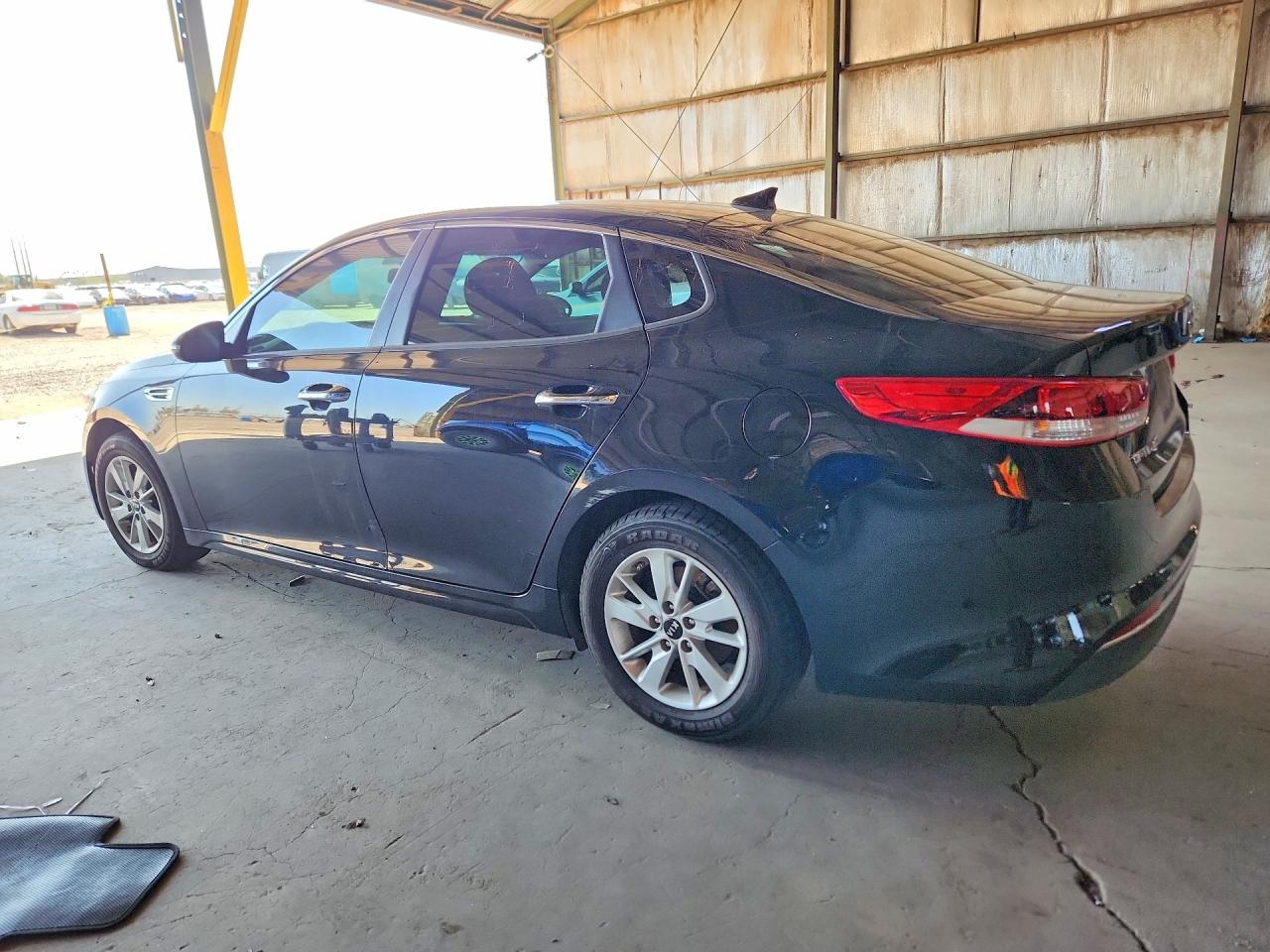 2016 KIA OPTIMA LX — снимка 2