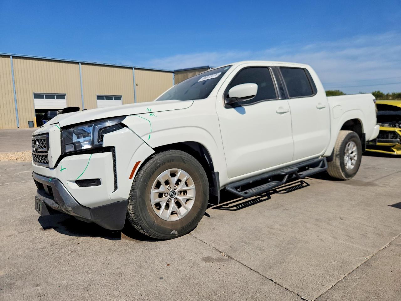 2024 NISSAN FRONTIER SV