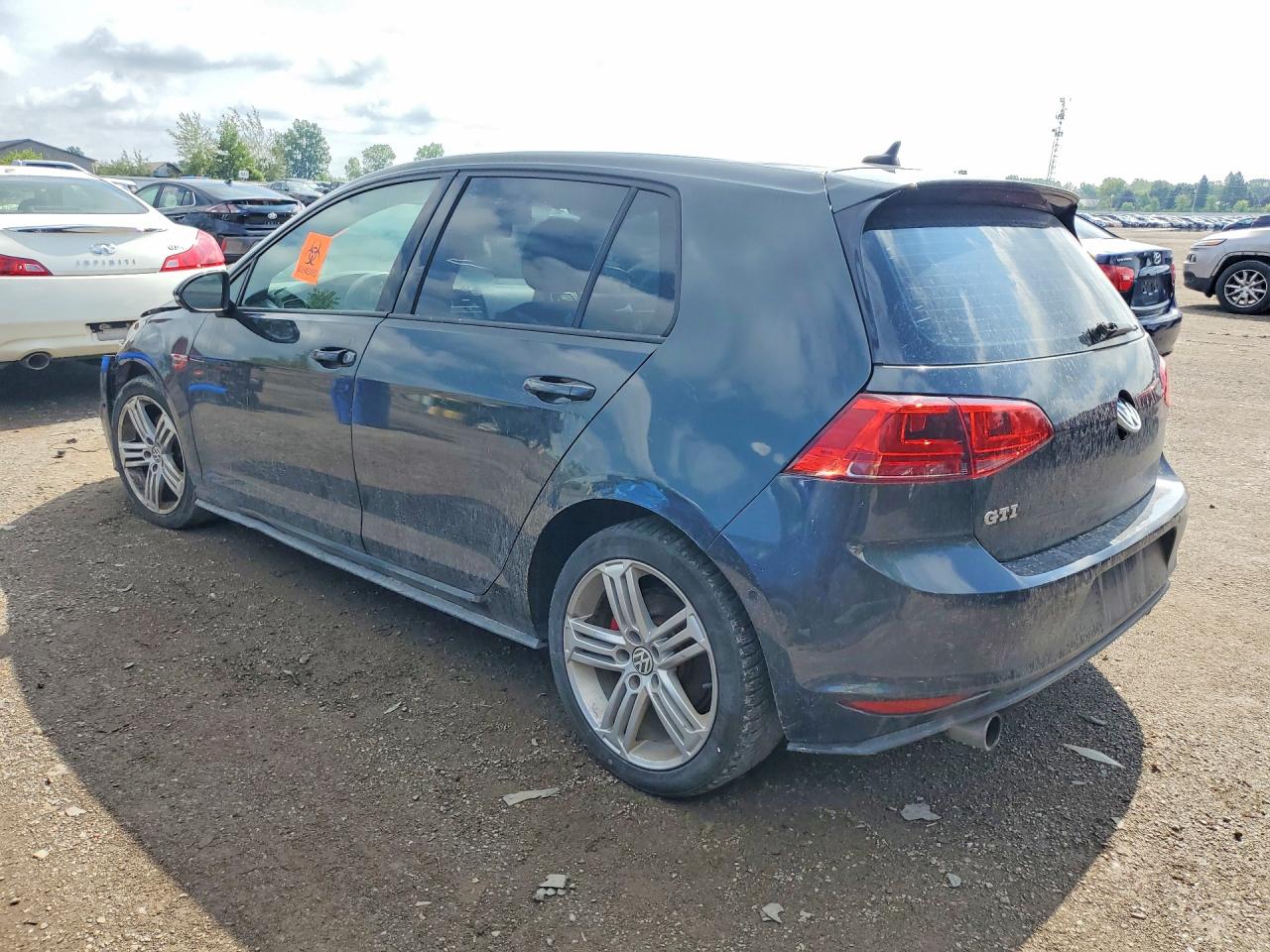 2016 VOLKSWAGEN GTI S/SE — снимка 2