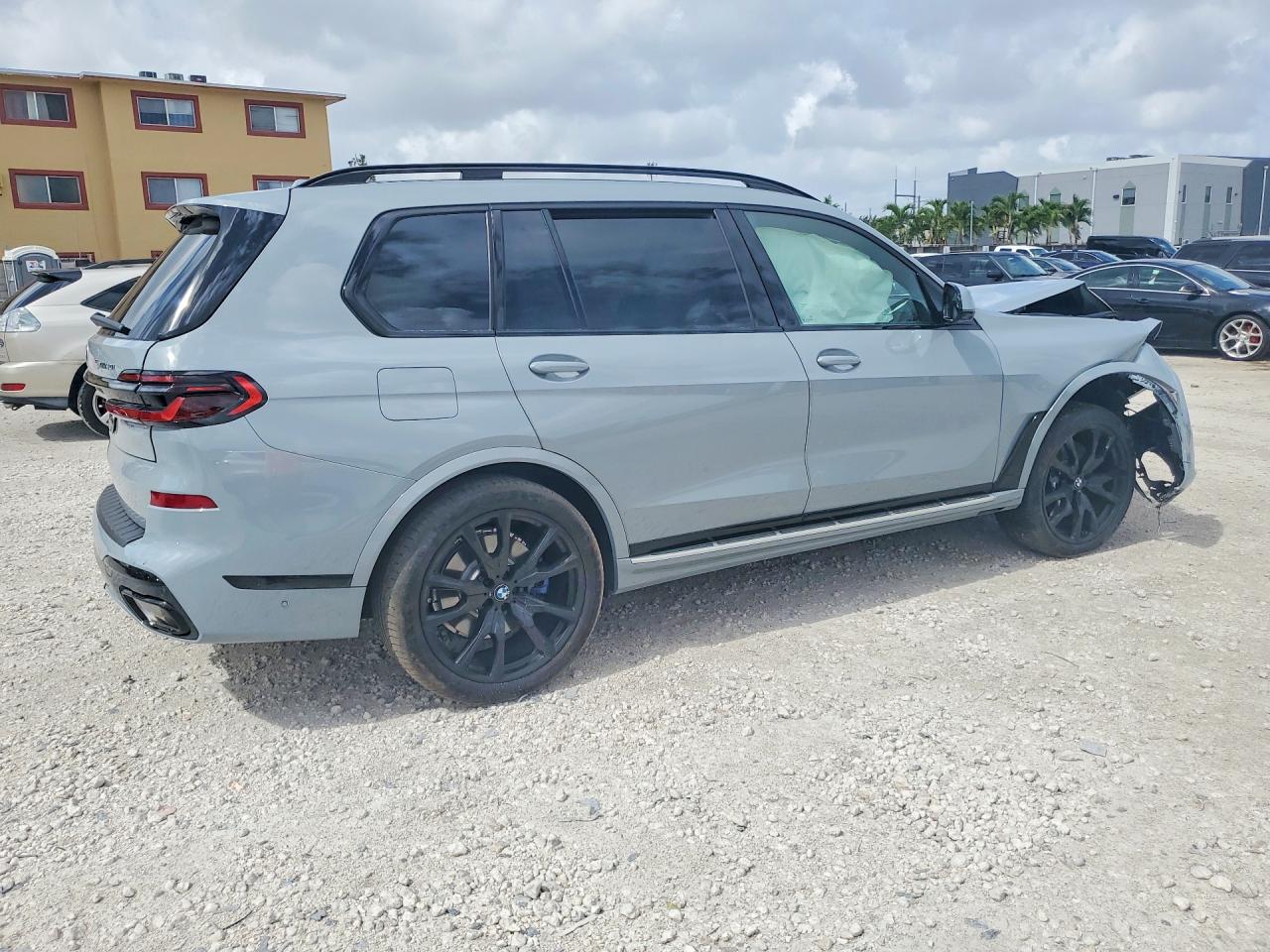 2026 BMW X7 XDRIVE40I — снимка 3