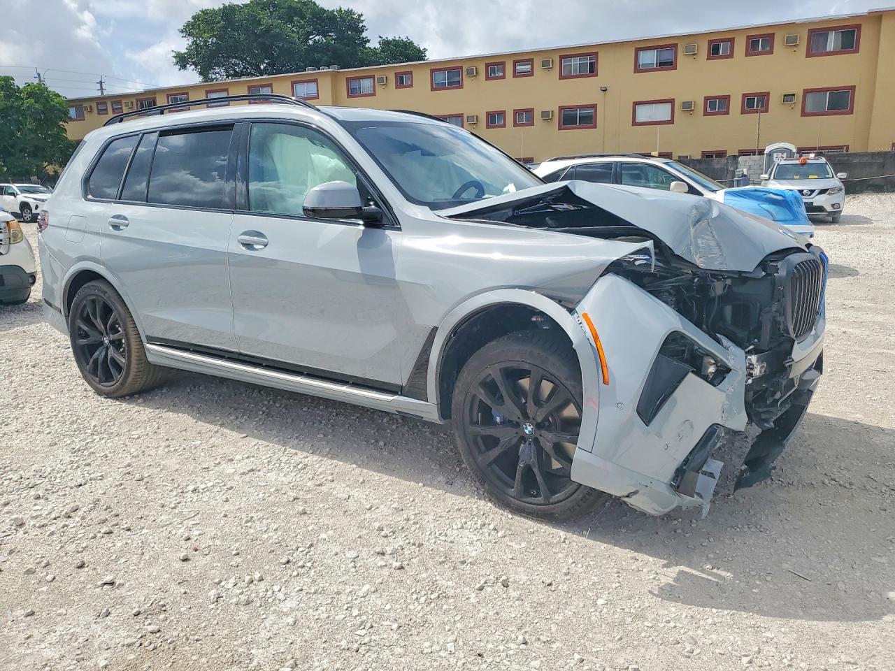2026 BMW X7 XDRIVE40I — снимка 4