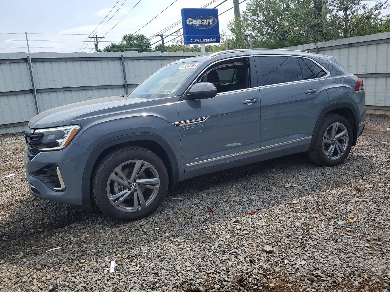2024 VOLKSWAGEN ATLAS CROSS SPORT SEL R-LINE
