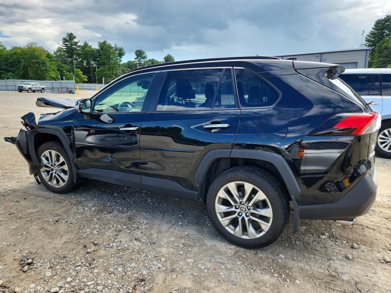 2021 TOYOTA RAV4 LIMITED — снимка 2