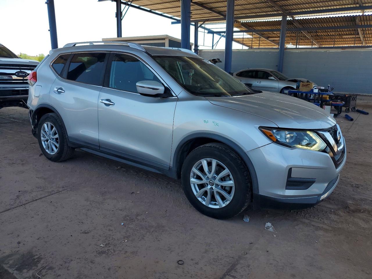 2017 NISSAN ROGUE SV — снимка 4
