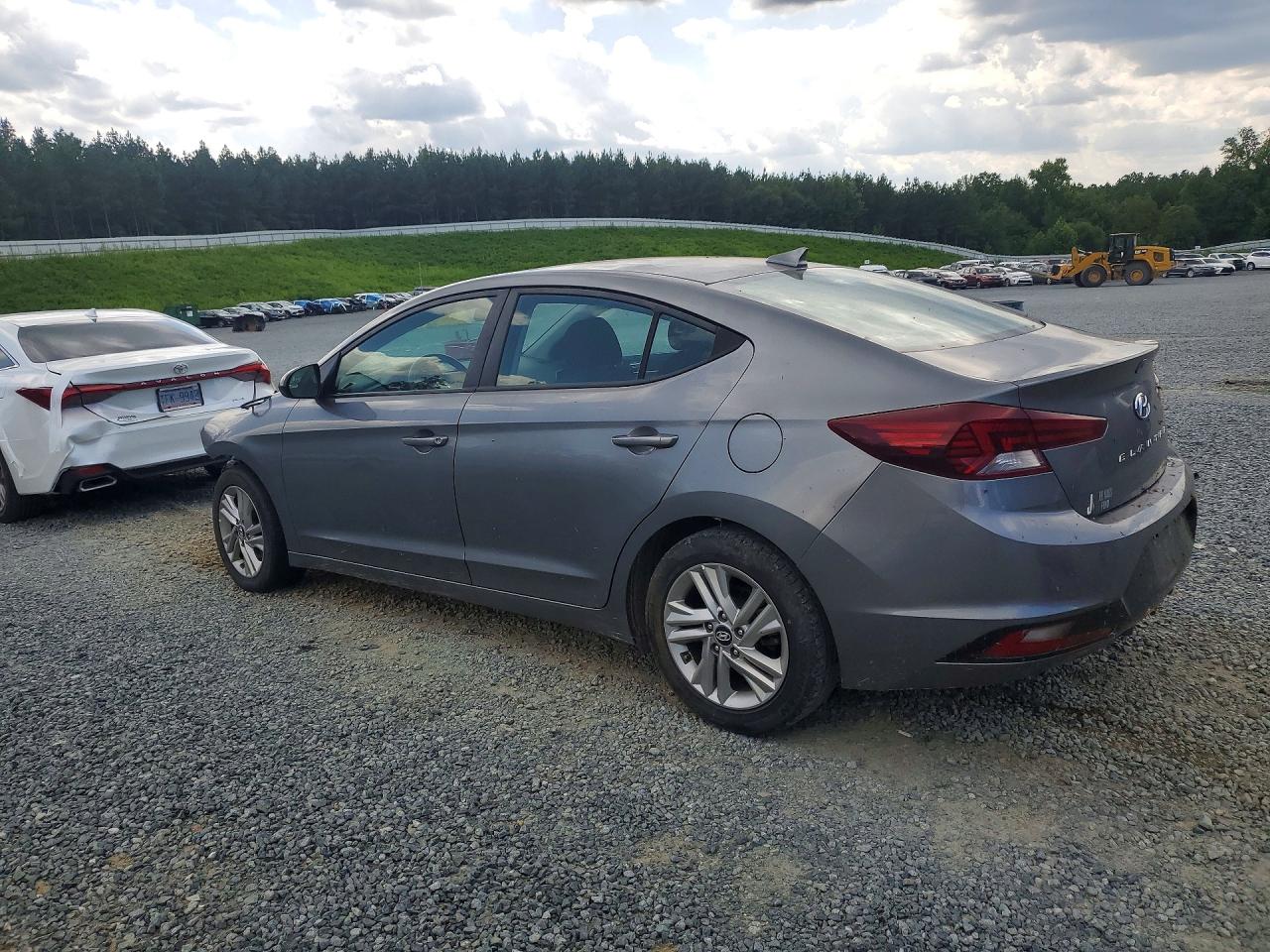 2019 HYUNDAI ELANTRA SEL — снимка 2