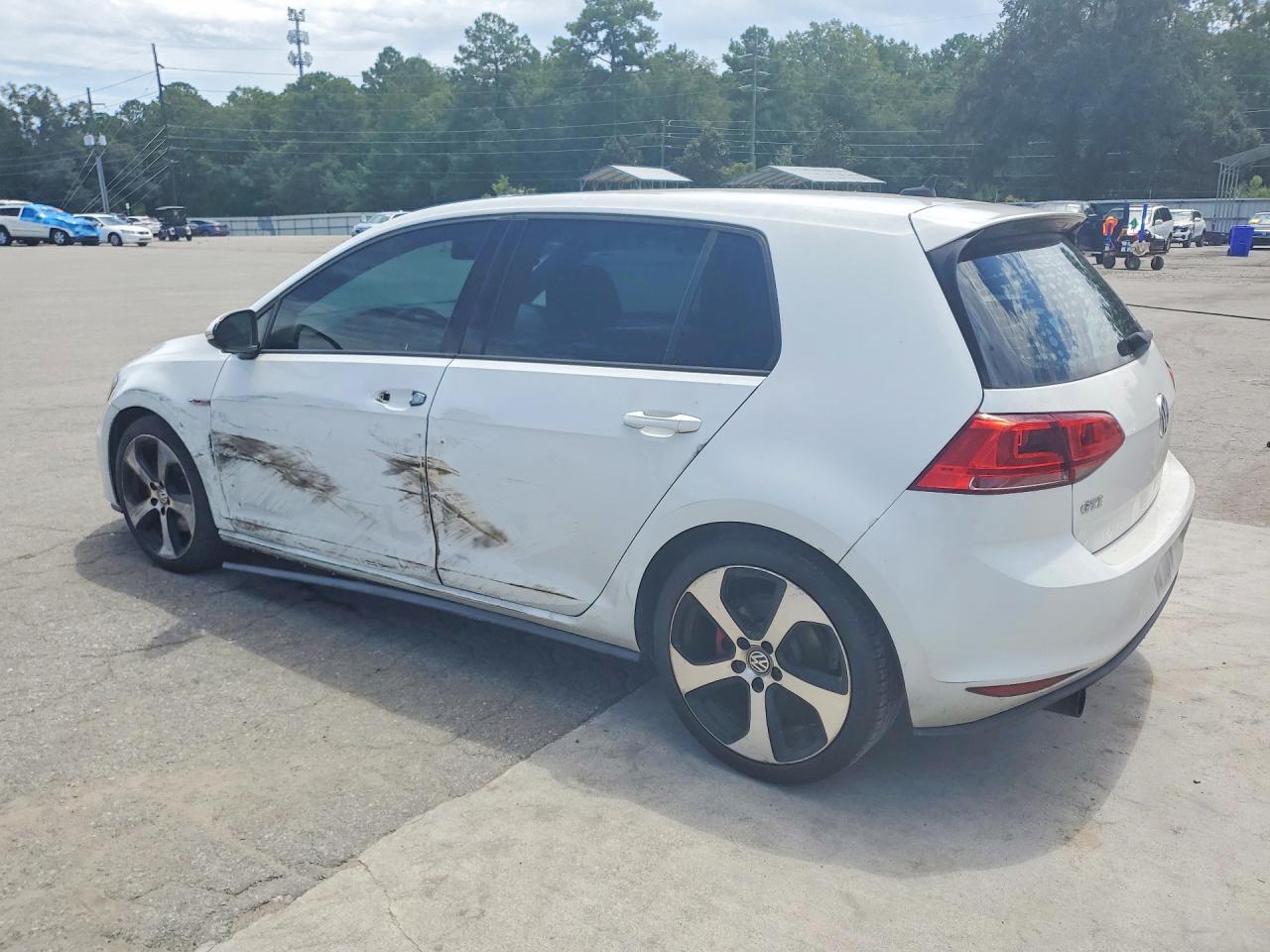 2016 VOLKSWAGEN GTI S/SE — снимка 2