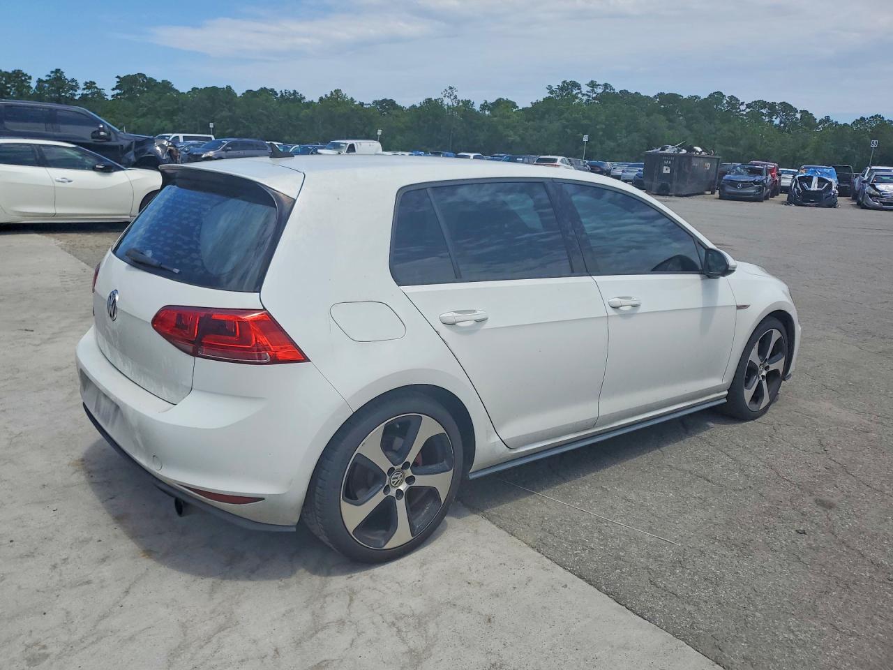 2016 VOLKSWAGEN GTI S/SE — снимка 3