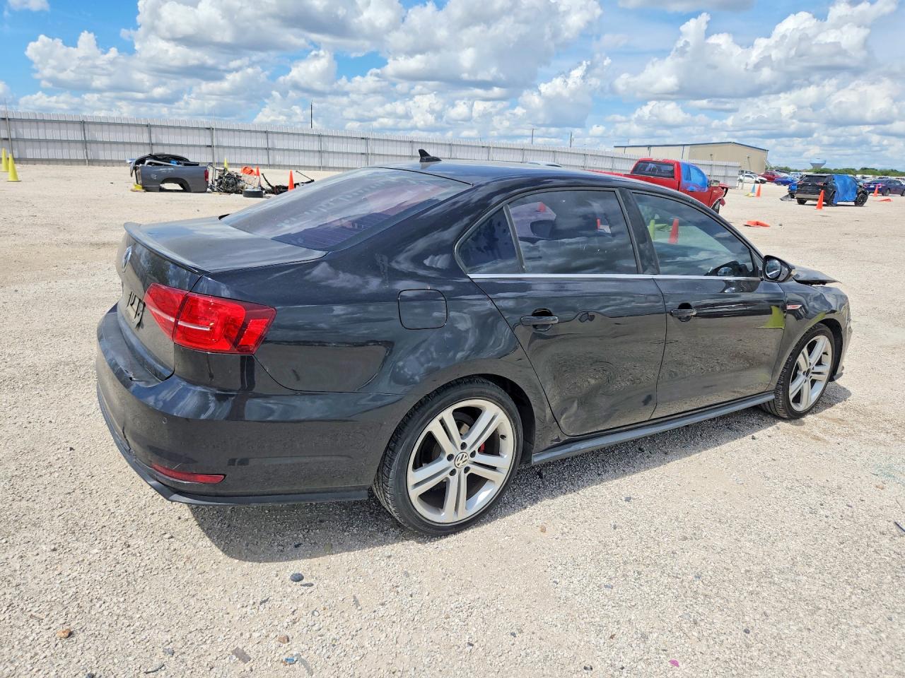 2017 VOLKSWAGEN JETTA GLI — снимка 3