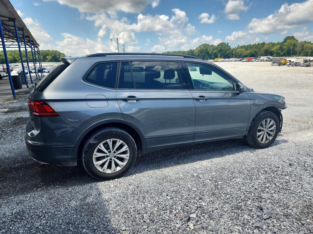2018 VOLKSWAGEN TIGUAN S — снимка 3