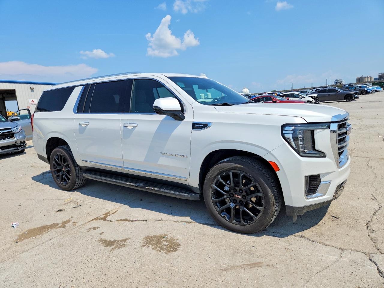 2023 GMC YUKON XL C1500 SLT — снимка 4