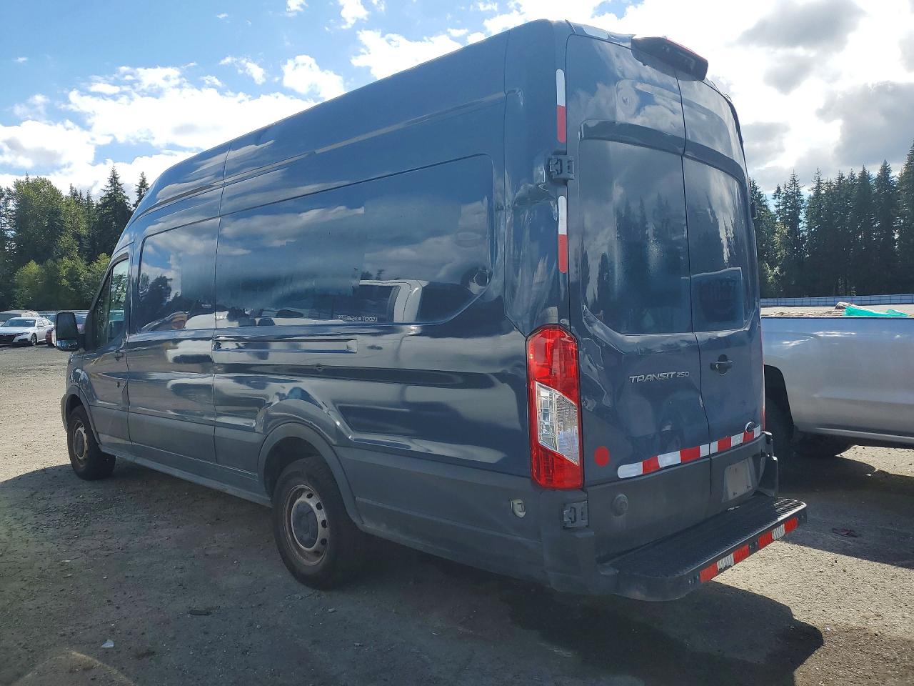 2020 FORD TRANSIT T-250 — снимка 2