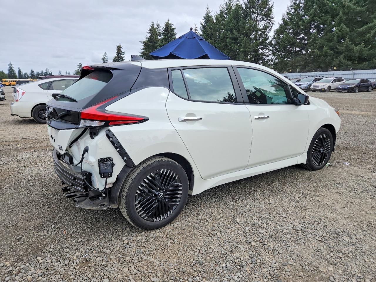 2025 NISSAN LEAF SV PLUS — снимка 3
