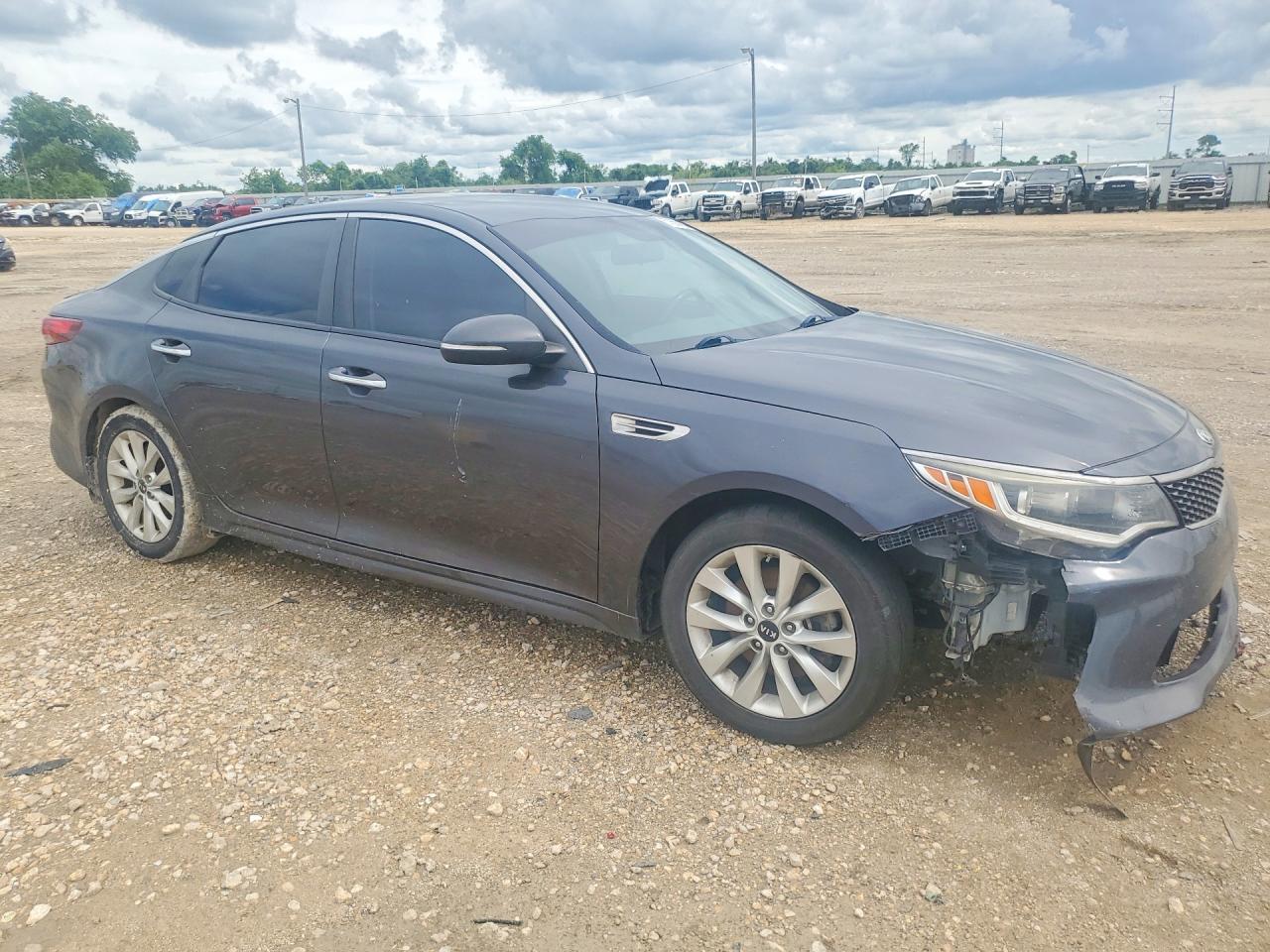 2018 KIA OPTIMA S — снимка 4