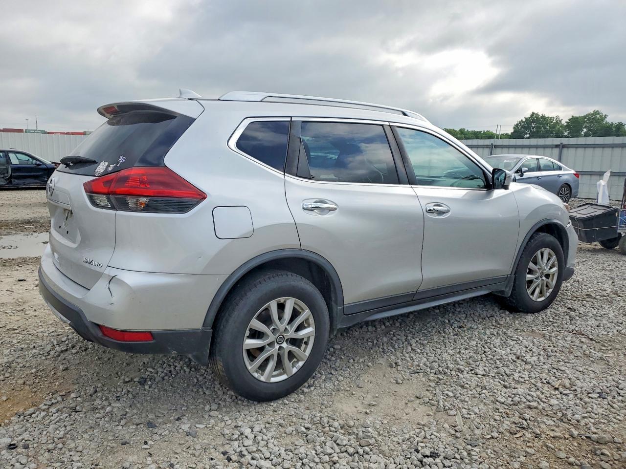2018 NISSAN ROGUE SV — снимка 3