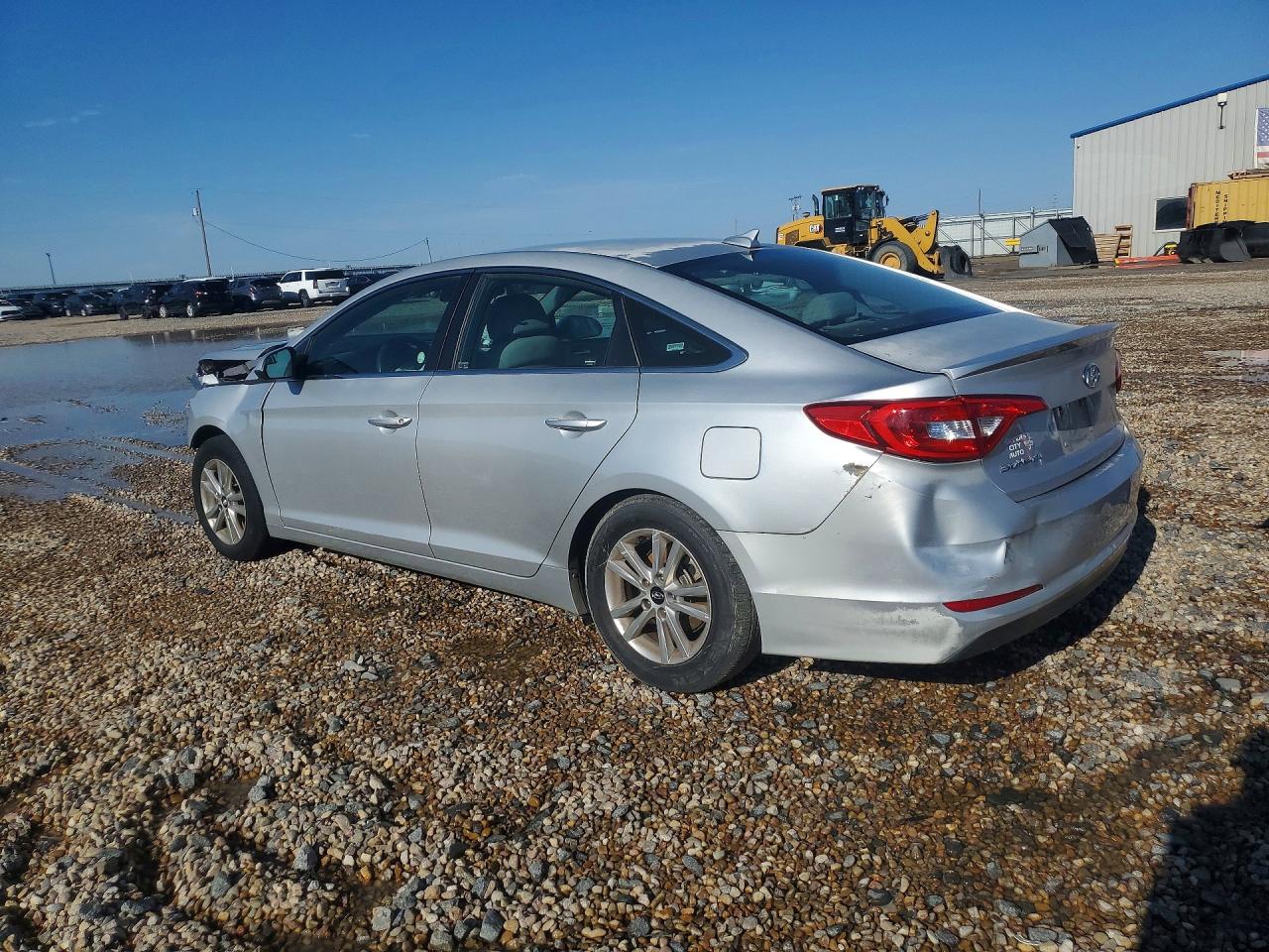 2015 HYUNDAI SONATA SE — снимка 2