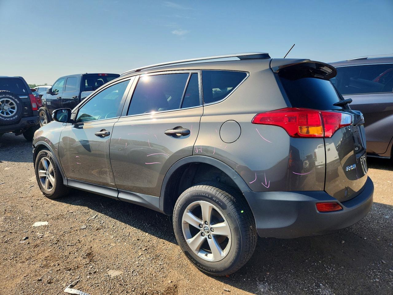 2015 TOYOTA RAV4 XLE — снимка 2