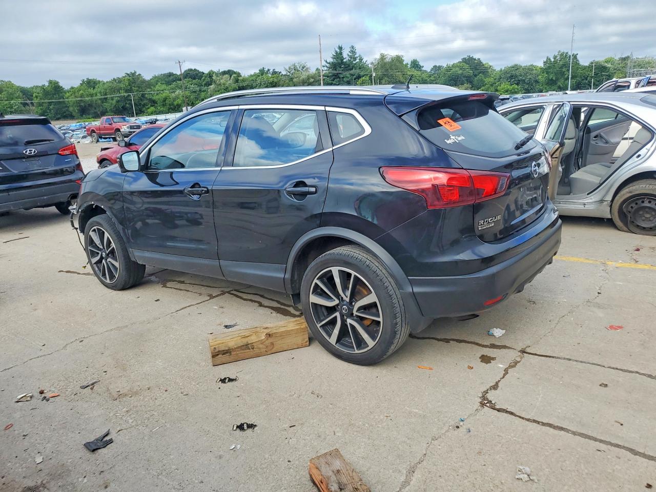2018 NISSAN ROGUE SPORT SL — снимка 2