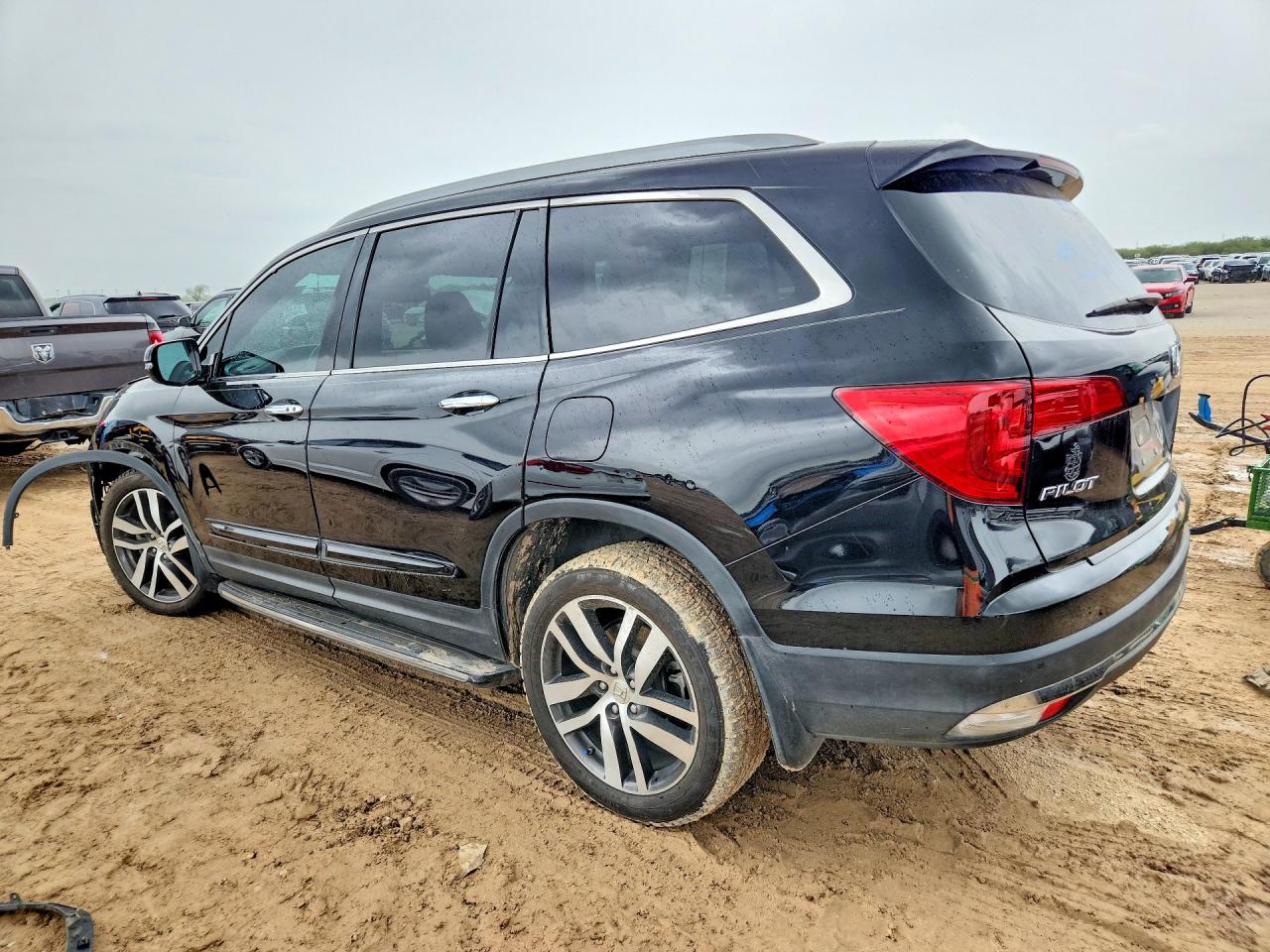 2017 HONDA PILOT ELITE — снимка 2