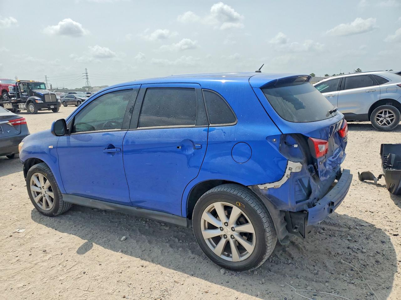 2015 MITSUBISHI OUTLANDER SPORT ES — снимка 2