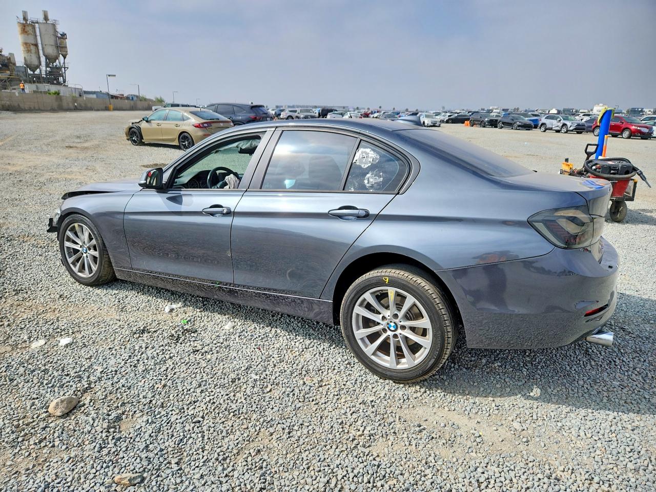 2018 BMW 320 I — снимка 2