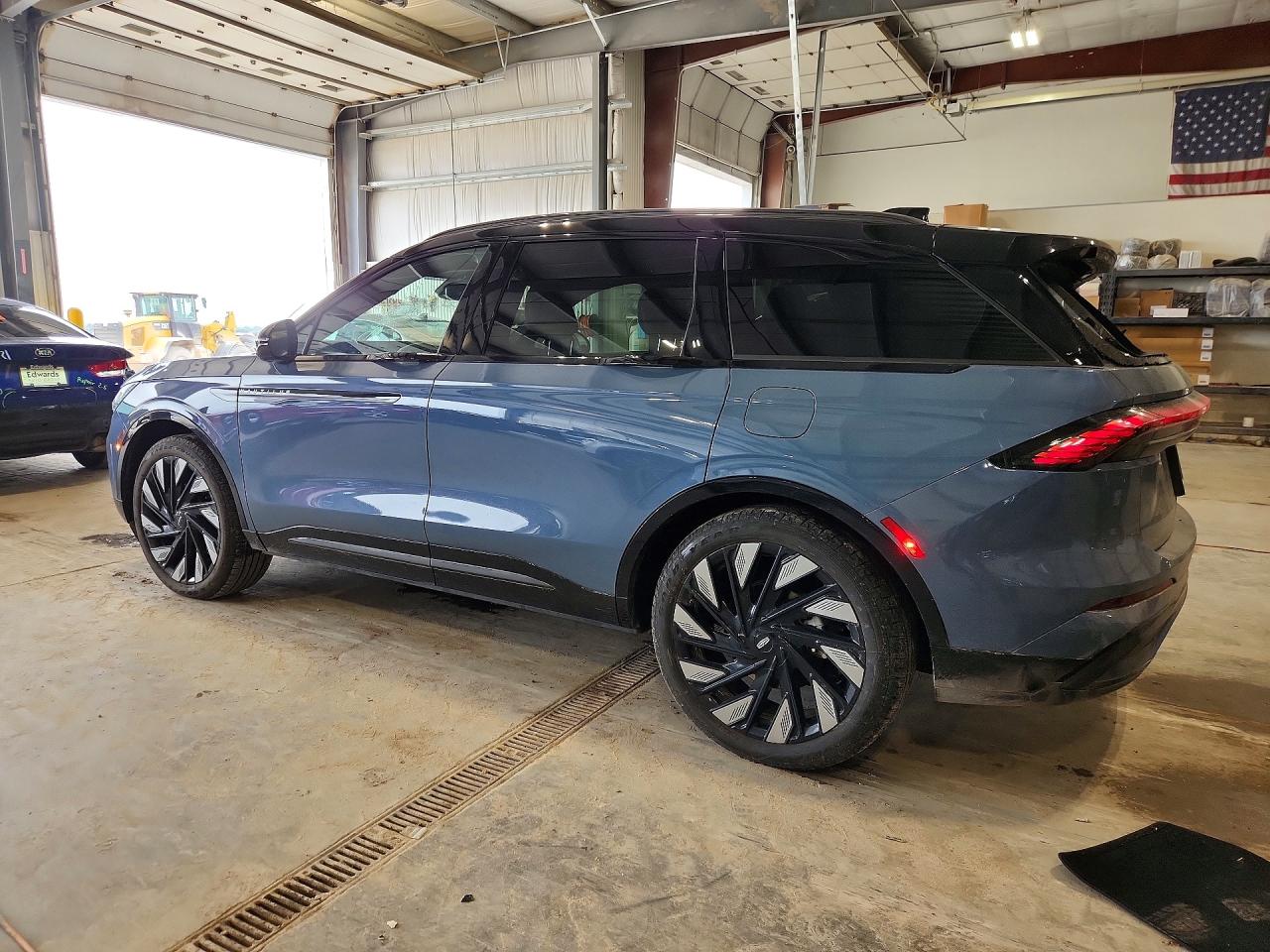 2025 LINCOLN NAUTILUS RESERVE — снимка 2