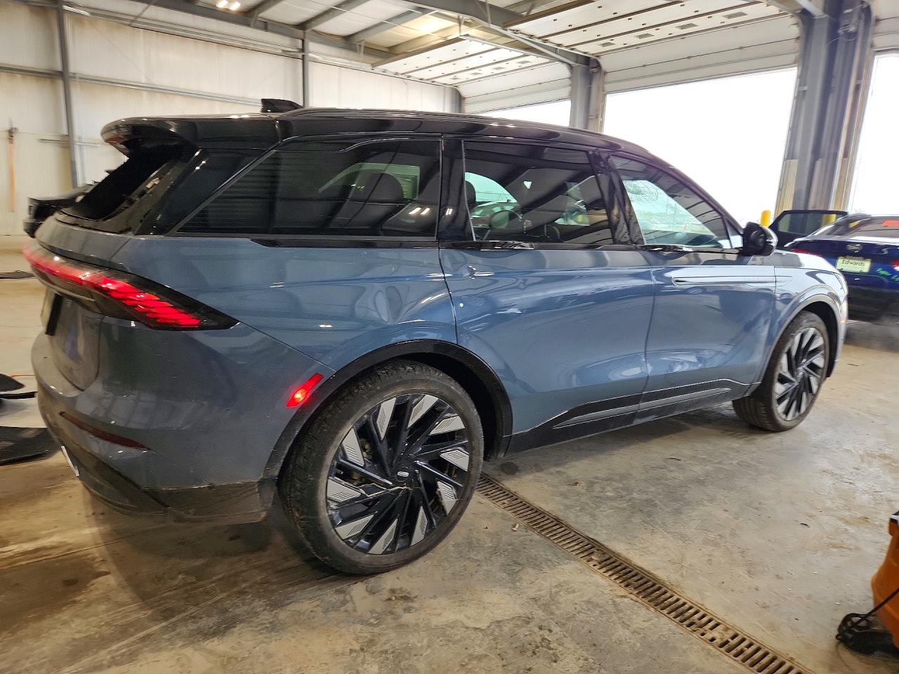 2025 LINCOLN NAUTILUS RESERVE — снимка 3